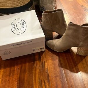 Jillian taupe Steve Madden booties! Worn once!